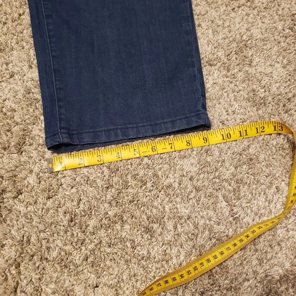 Catherine's Women's Jeans Plus Size 30W‎  Dark Wash Elastic Waist Straight Leg